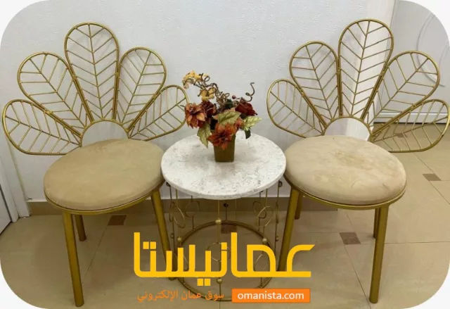 طاولة بوفيه وطقم كراسي وطاولة للغرفة