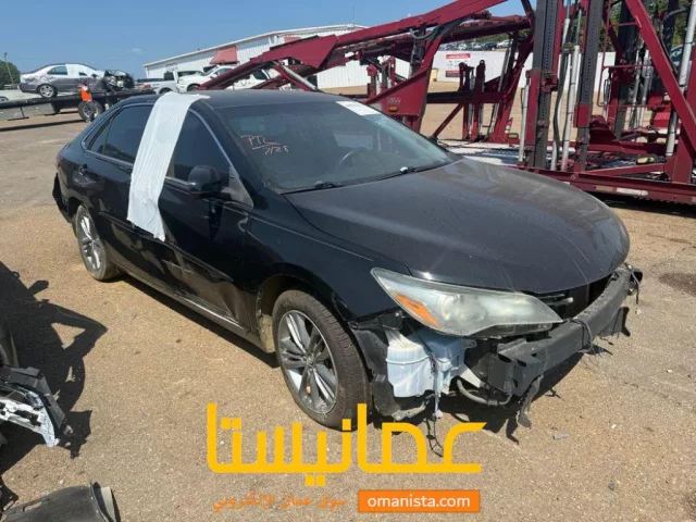 كامري 2017 SE اسود داخل سلفر فلاش حادث امام وخلف ايرباجات وكاله
