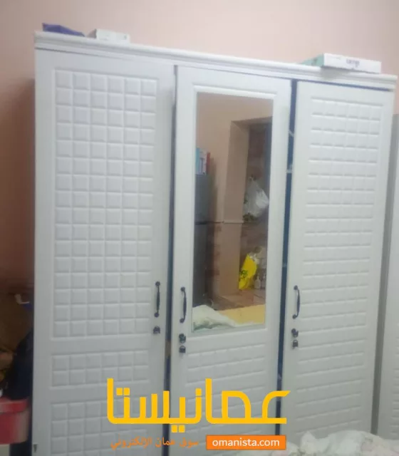 دولاب ملابس 3 ابواب بحاله ممتازه