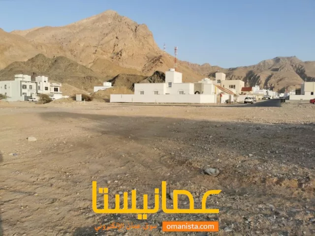 بيعه مستعجله ارض بها ملاحظه