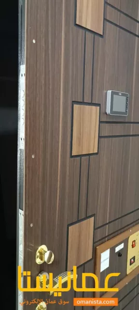 باب مدخل ذكي وباب موقف سيارات