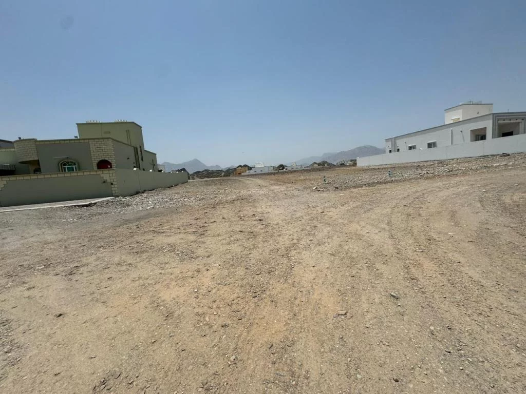 ارض في العامرات الامتداد الاول