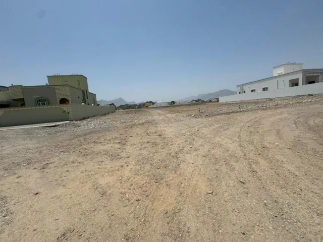 ارض في العامرات الامتداد الاول