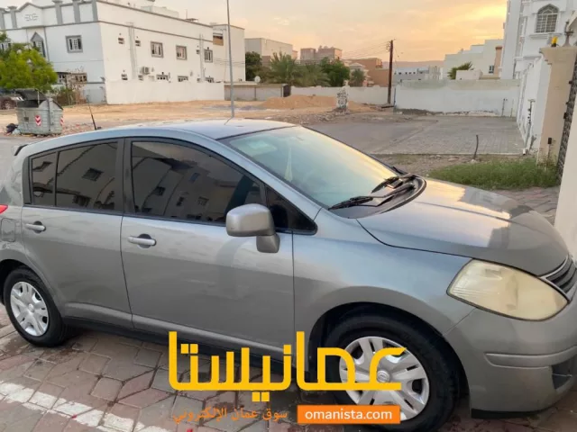 نيسان فيرسا بحاله جيده للبيع