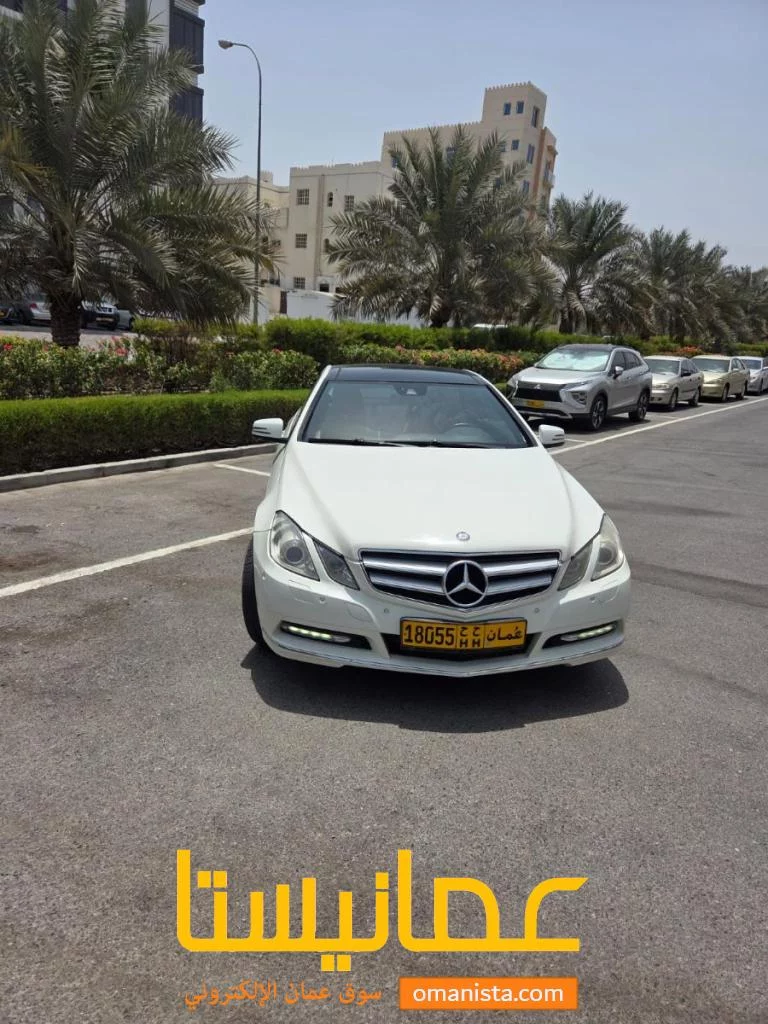 للبيع وبحالة ممتازة مرسيدس E250 coupe 2012