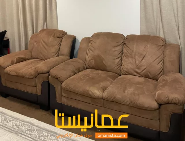 كنبات جودة ممتازة ونظيفة مستعملة للبيع.