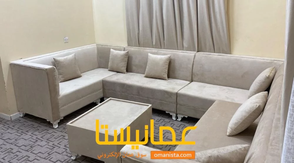 للبيع لقطة طقم كنب زاوية مودرن استخدام ٣ أشهر فقط!