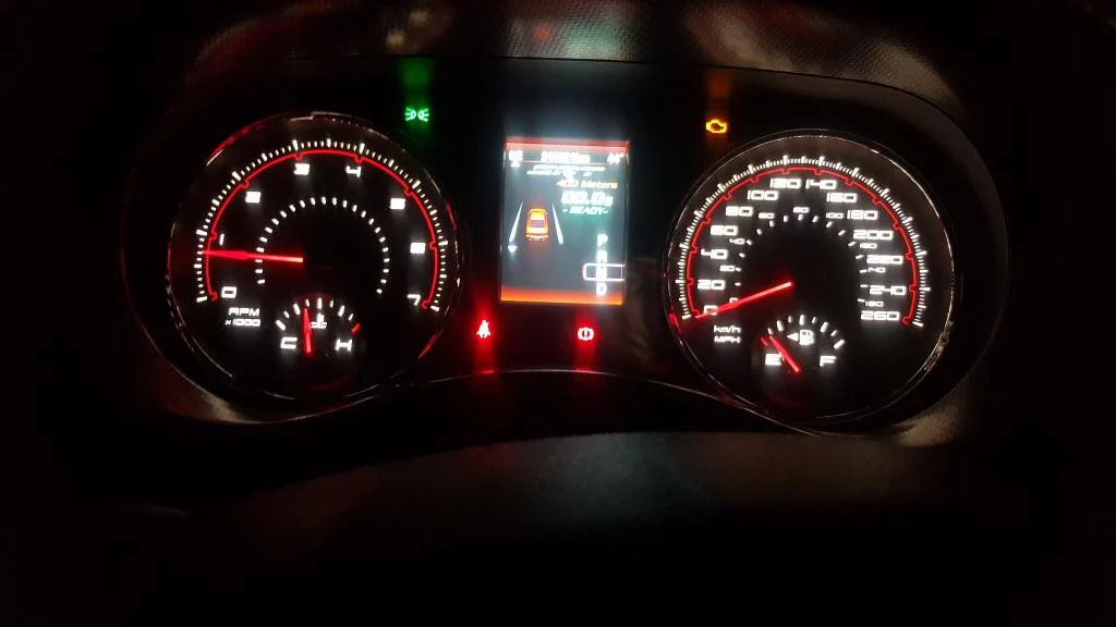 تشارجر خليجي موديل ٢٠١٣ ماشي ٢٤٠ الف كيلو ثمانية سلندر