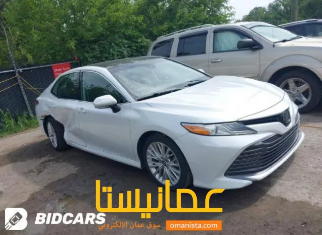 كامري 2019 XLE V6 الفول 6 سلندر بانوراما بصمه نقطه عمياء الشاشه