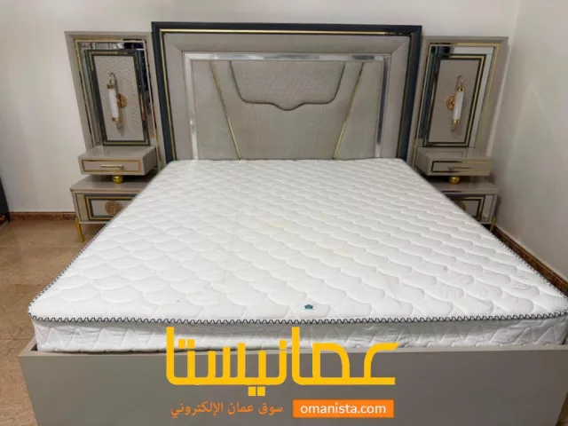 غرفة النوم سرير دولاب ملابس تسريحة