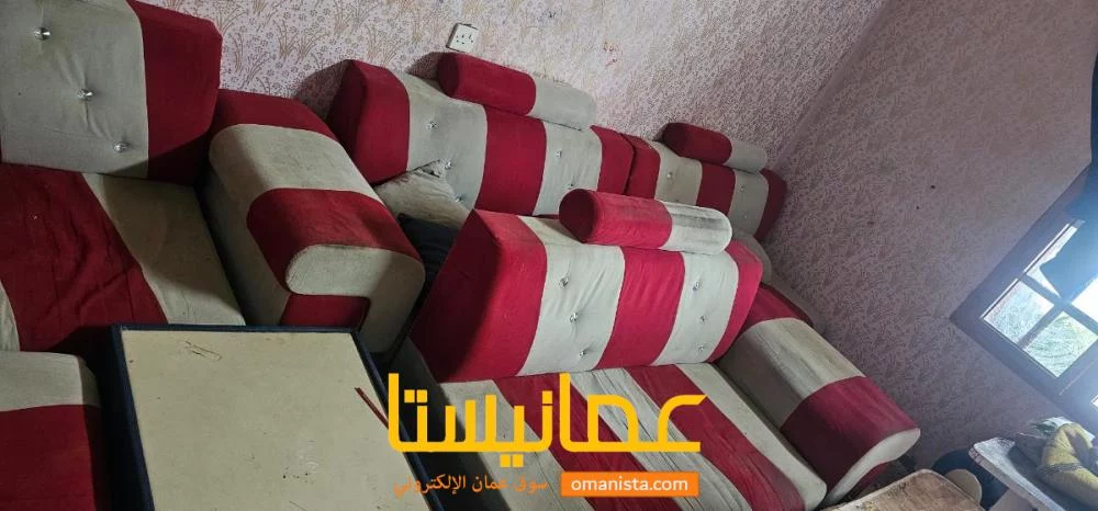 غنفات كراسي مستخدمة تتسع ل١٢شخص