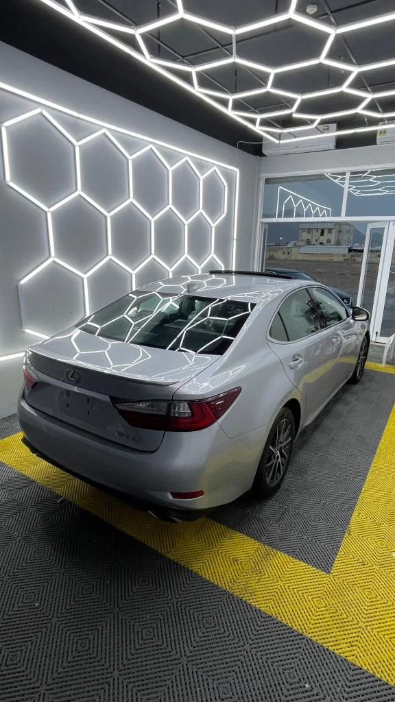 لكزس ES350 فول مواصفات موديل 2018