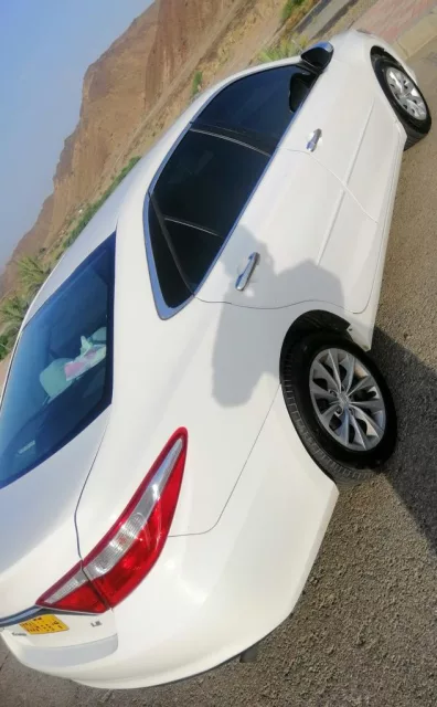 كامري LE وارد موديل ٢٠١٦ للبيع