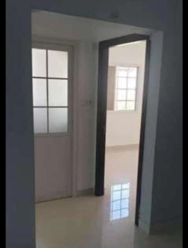 شقة للبيع في دارسيت لاستثمار الناجح قريبة من المدرسة الهنديه