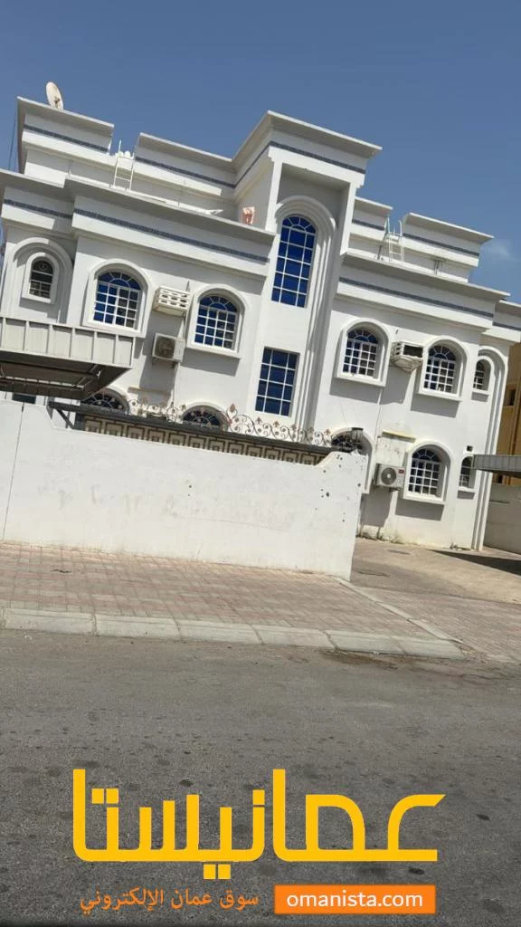 بنايه سكنيه للبيع في الخوض