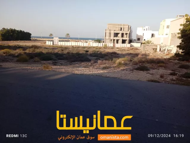للبيع أرض سكنية في الحيل الشمالية قريب البحر