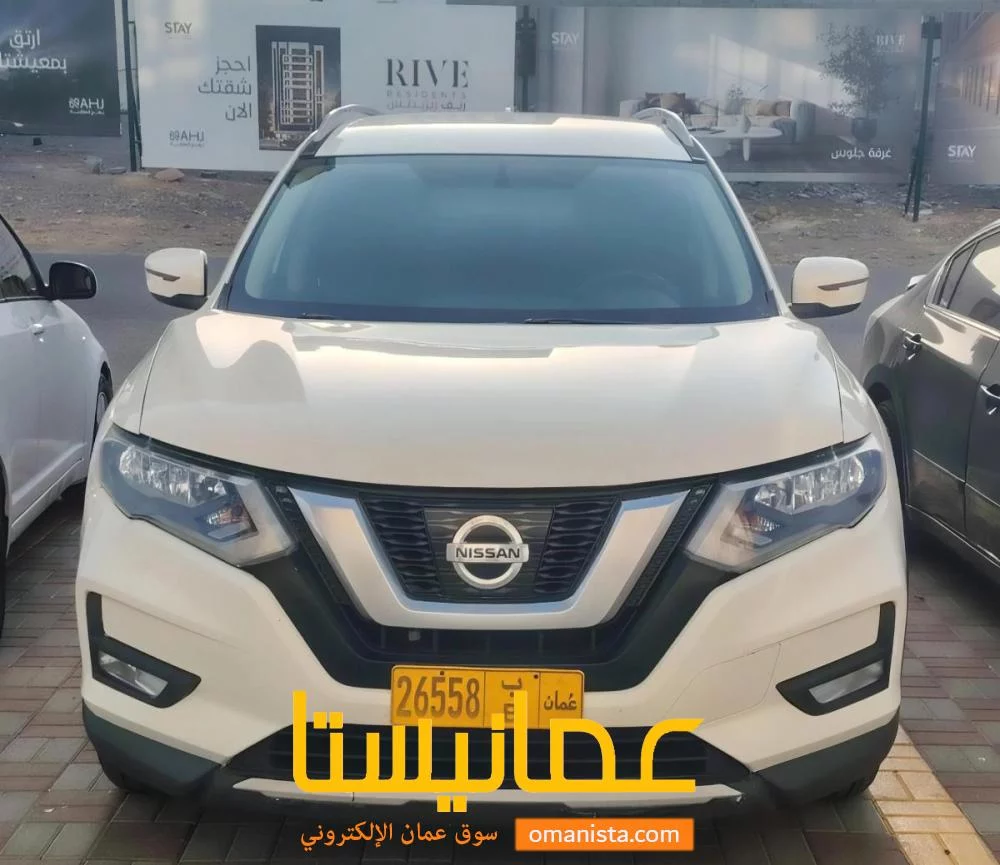 سيارة نيسان روج SV AWD 2018 وارد امريكي للبيع