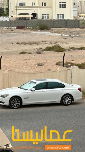 BMW الفئة 7 740i بحالة الوكالة