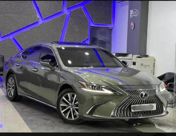 لكزسes350 موديل 2021 خليجي وكالة عمان تحت الضمان