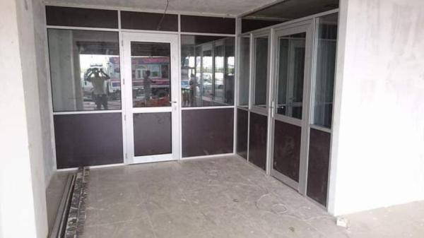 صناعة وتركيب الأبواب والنوافذ الألمنيوم واليوبسي والمضلات