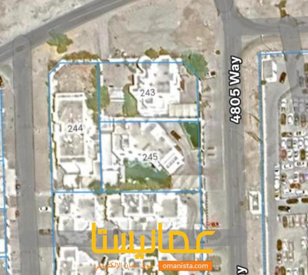 للبيع فيلا فالعذيبة السادسة على مساحة أرض ١١٠٠ متر مساحة البناء 