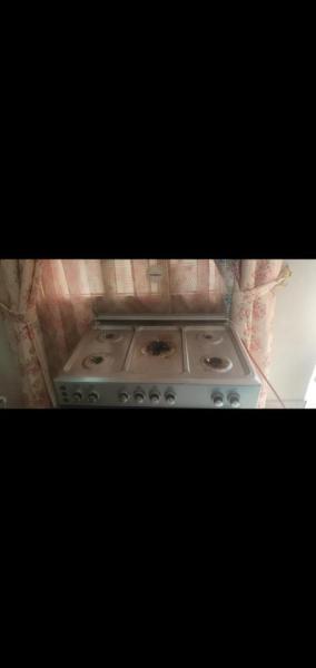 فرن للبيع مستخدم فتره بسيطه