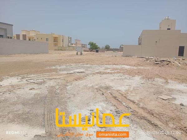 للبيع أرض سكنية في حي عاصم شمال