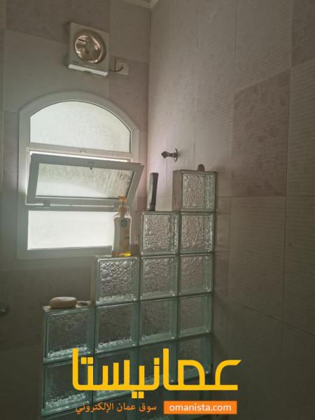 فرصة للبيع منزل بقيمة سعر أرض فقط المعبيلة الجنوبية