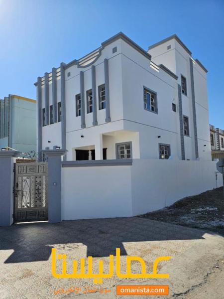 فرصه للبيع جزء من توين فيلا ب الجنينه