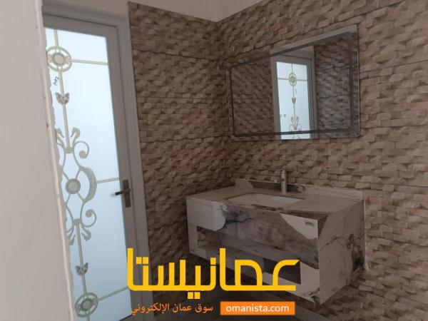 منزل جديد بسعر مناسب على ارض كاملة 600م٢