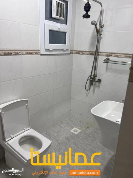 للايجار شقة جديدة ونظيفة مفروشة في المعبيلة الجنوبية بالقرب من ح