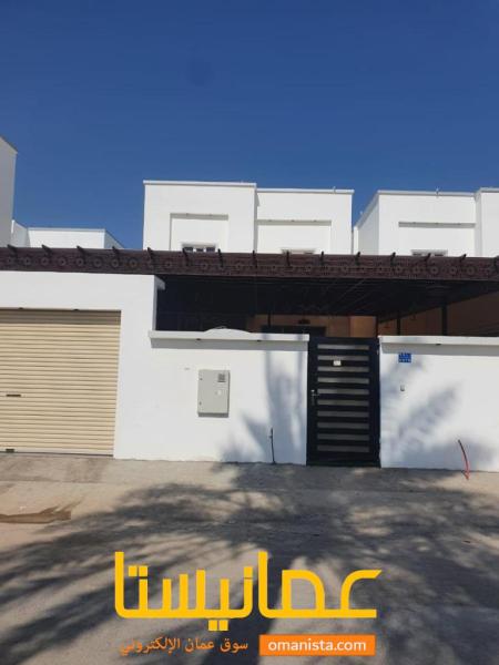 للبيع فيلا في السيب الشرادي