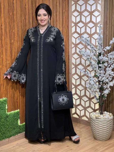 ملابس للعيد متوفرات فورى