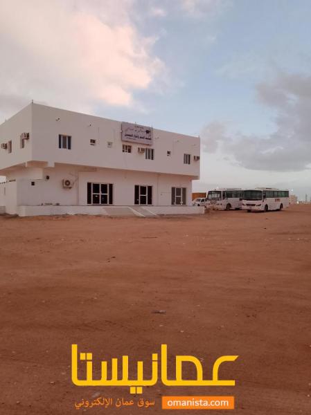 معرض تجاري للايجار بثمريت