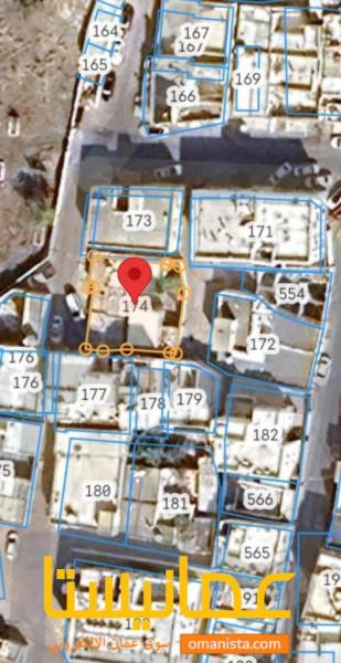 أرض سكنية للبيع عليها بيت قديم