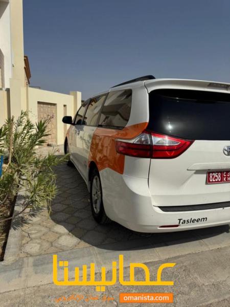 مركبة سينا تاكسي للبيع