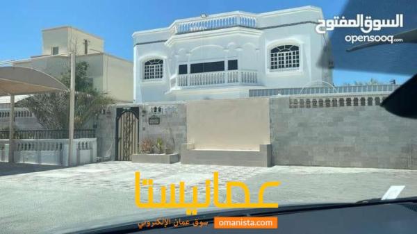 للايجار بيت بطابقين ومفروشة وبمنطقة حيوية وممتازة في المعبيلة ال