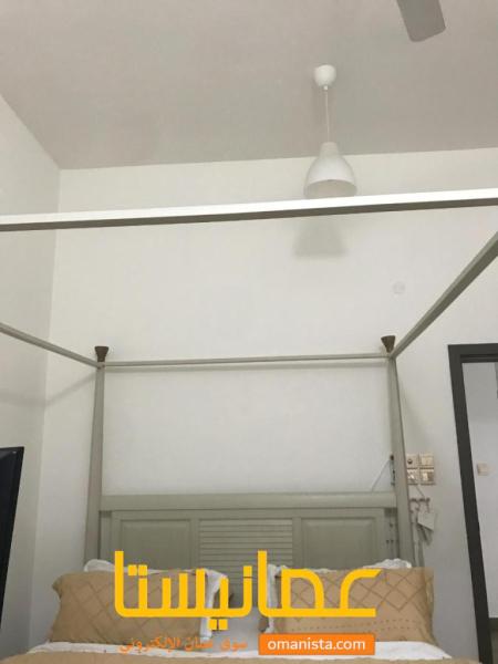 أثاث للبيع إستعمال بسيط