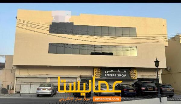 للايجار مبنى تجاري جديد وبتشطيبات ممتازة في وادي الكبير بالقرب م