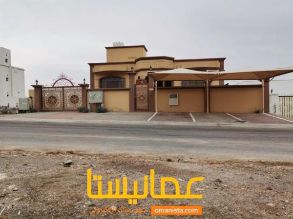 فيلا للبيع في العامرات المحج الخامسه