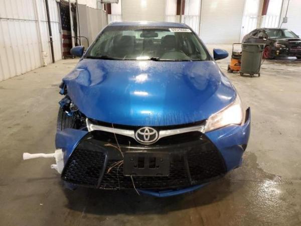 *كامري 2017 XSE الشاشه الكبيره تكييف خلف تسخين مقاعد داخل جل