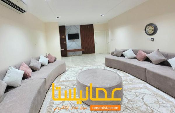 شقة جديدة للايجار اليومي بصلالة (عوقد)