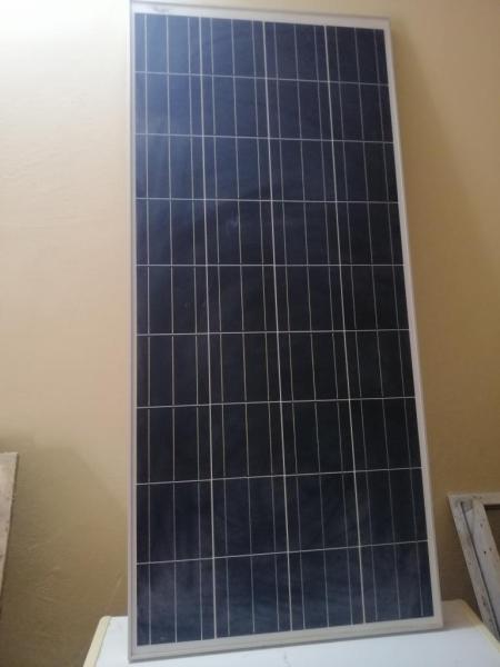 لوح شمسي كبير