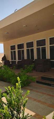 بيت راقي للبيع