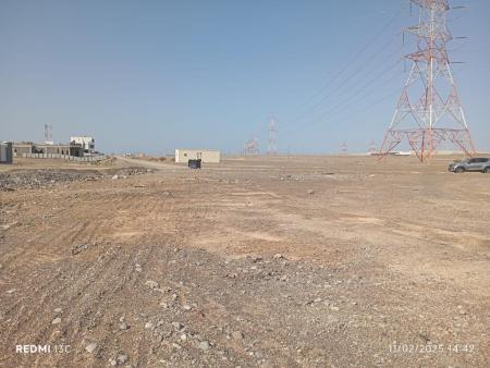 للبيع ارض سكينة في الخوض الخامسة