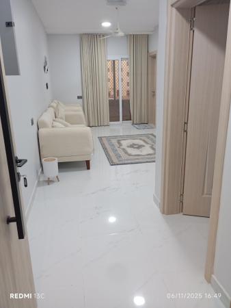 للبيع شقة سكنية في الخوض السادسة