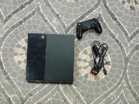 بلايستيشن 4 للبيع فقط