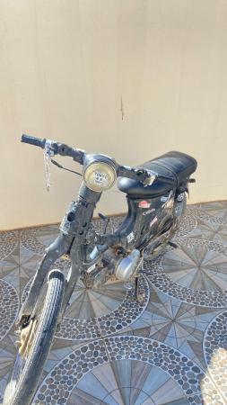 دراج ٩٠ عليه مكينة ٥٠ م يشكي من حاجه الوصف مهم