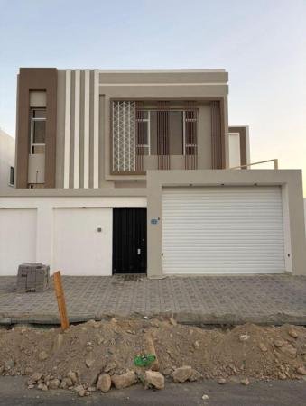 فيلا للإيجار في العامرات بسعر 220 ريال شامل الفواتير