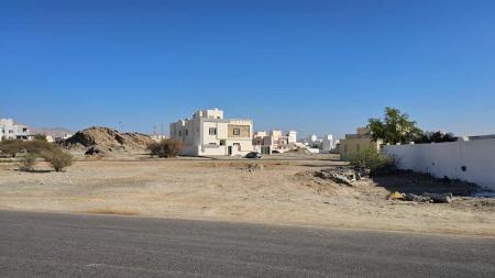 للبيع ارض سكنية في مرتفعات العامرات السادسة